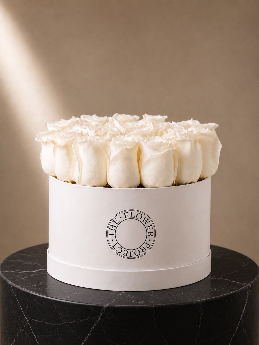 Ecuadorian White Rose Hatbox